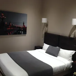Cosy Monceau Hotel